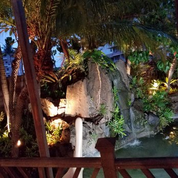 Karai Crab - Another angle of the view from our table. - Seafood Near Me - Honolulu, Hawaii