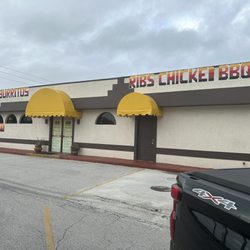 Super Taquerias - Unimpressive exterior