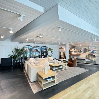 Crate & Barrel - Furniture Stores Near Me - Palo Alto, California Crate & Barrel - Furniture Stores Near Me - Palo Alto, California
