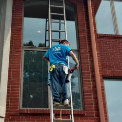 Simply Amazing - Outdoor Window Cleaning