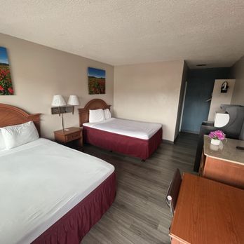University Inn Chico - Double Beds - Hotels Near Me - Chico, California University Inn Chico - Double Beds - Hotels Near Me - Chico, California