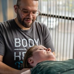 Body Heal Therapy - Chris creating freedom in the back of the neck.