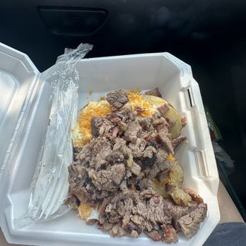 Red's Smoking BarBQ - Baked potato with brisket - Barbeque Near Me - Pflugerville, Texas Red's Smoking BarBQ - Baked potato with brisket - Barbeque Near Me - Pflugerville, Texas