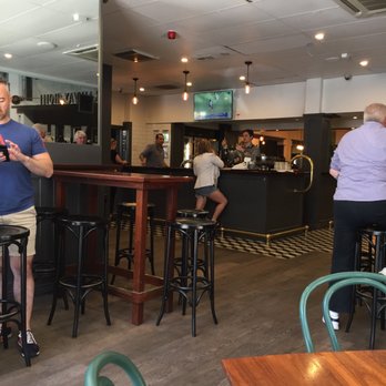 Railway Hotel - Pub Food Near Me - Yarraville, VIC