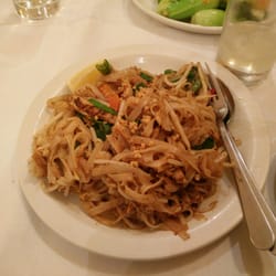 Hakalok Restaurant - Pad Thai