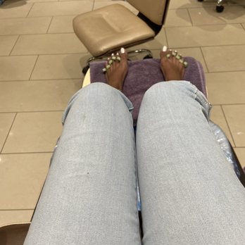 Simplicity Nails and Spa - Pedicure without gel. Color:OPI funny bunny - Nail Salons Near Me - Chandler, Arizona