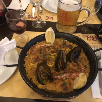 Los Toreros - Mixed Paella (chicken and seafood) - Spanish Near Me - Barcelona, B