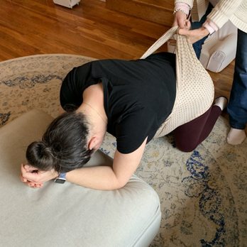 Nurturing Birth Doulas - Demonstrating some strategies to get baby in the right position and help within some of my back pain - Doulas Near Me Nurturing Birth Doulas - Demonstrating some strategies to get baby in the right position and help within some of my back pain - Doulas Near Me