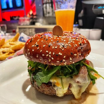 Gordon Ramsay Burger Las Vegas - 24 Hour Burger - Burgers Near Me - Las Vegas, Nevada Gordon Ramsay Burger Las Vegas - 24 Hour Burger - Burgers Near Me - Las Vegas, Nevada