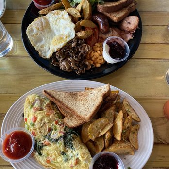 7th & Carson - Vegetarian Omelet and the Full Irish - New American Near Me - Las Vegas, Nevada