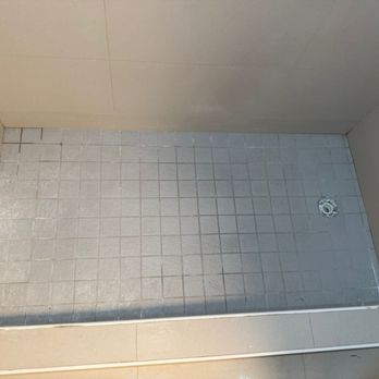 Vanity Inceptions - Antes - Grout Services Near Me