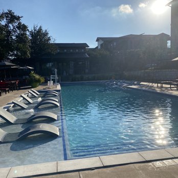 AMLI Covered Bridge - Pool in phase 2 - Apartments Near Me - Austin, Texas