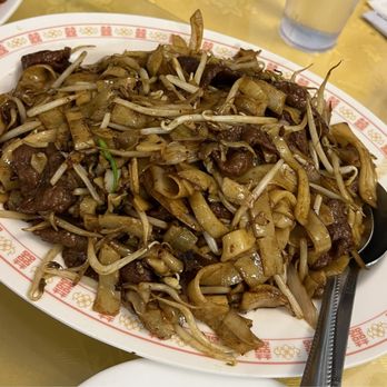 Au's Garden Chinese Restaurant - Beef chow fun - Chinese Near Me - Honolulu, Hawaii Au's Garden Chinese Restaurant - Beef chow fun - Chinese Near Me - Honolulu, Hawaii