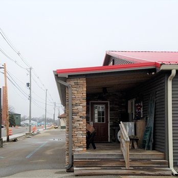 Tru-Finds Treasures - exterior - Antiques Near Me - Lebanon, Indiana Tru-Finds Treasures - exterior - Antiques Near Me - Lebanon, Indiana
