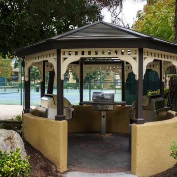 Pinecreek Village - Apartments Near Me - Costa Mesa, California Pinecreek Village - Apartments Near Me - Costa Mesa, California