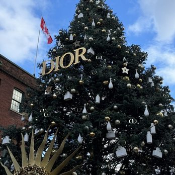 Distillery Winter Village - Festivals Near Me - Toronto, Ontario Distillery Winter Village - Festivals Near Me - Toronto, Ontario