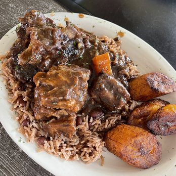 Mad Cow Grill - Unforgettable Braised Oxtails - American Near Me - Laurel, Maryland