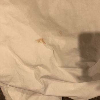 Hoteles Xtended Suites - Bloody sheets and wrinkled as well - Hotels Near Me - Mexicali, BCN