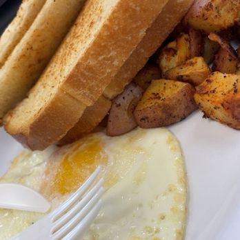 Bigfoot Bakery & Grill - Traditional Breakfast Plate (protein not included) - Bakeries Near Me - Oakhurst, California Bigfoot Bakery & Grill - Traditional Breakfast Plate (protein not included) - Bakeries Near Me - Oakhurst, California