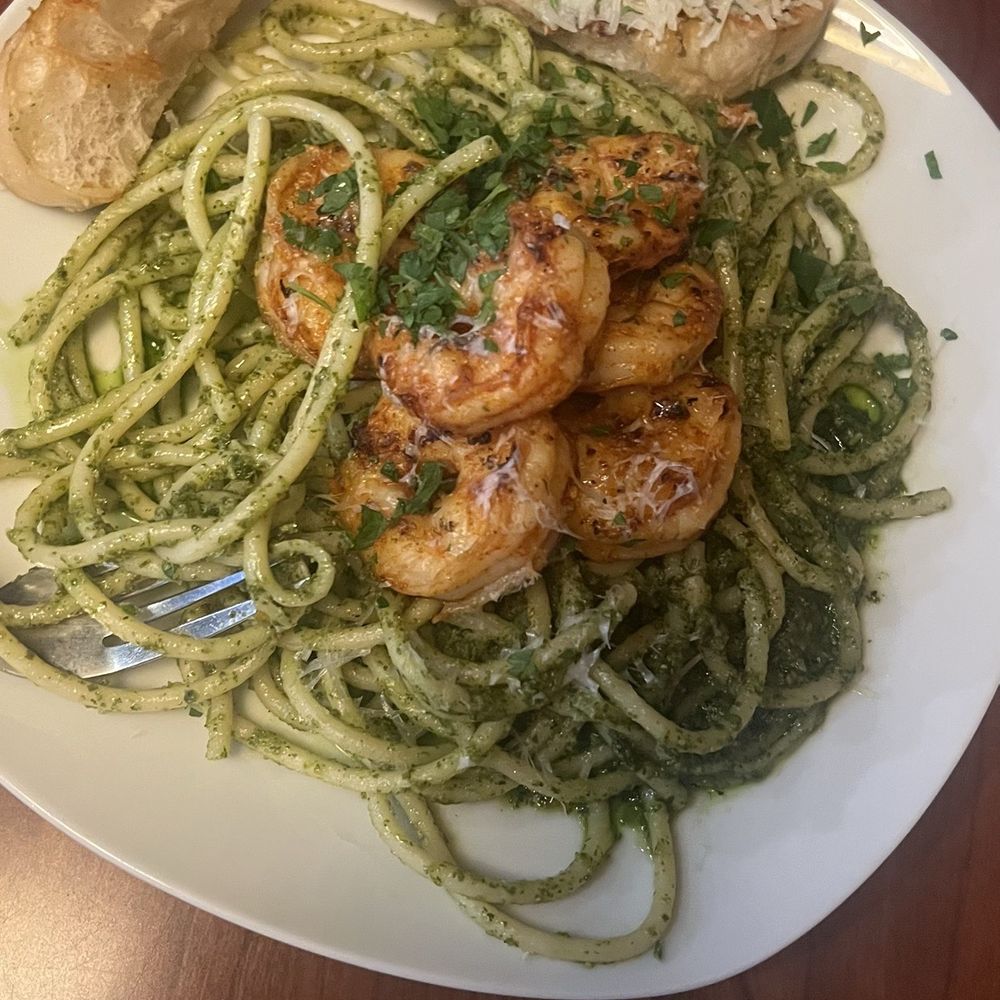 Pesto with shrimp Pesto with shrimp