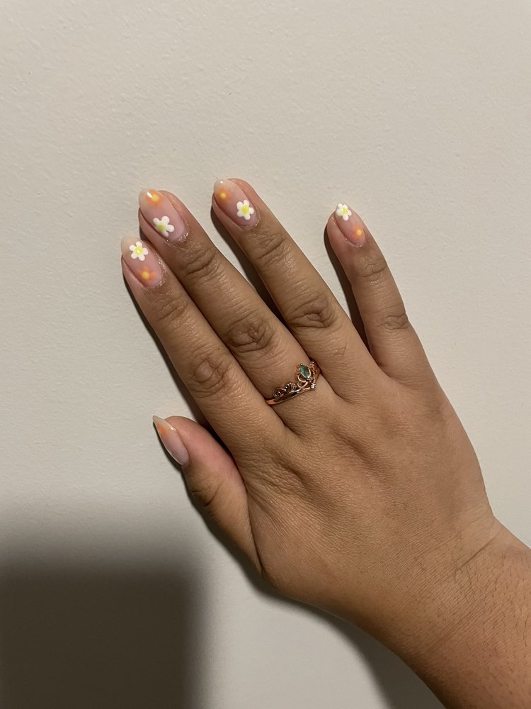 Diane Nails Care