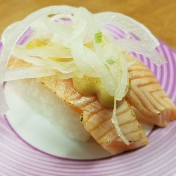 KuruKuru Sushi - Seared garlic salmon - Sushi Bars Near Me - Honolulu, Hawaii KuruKuru Sushi - Seared garlic salmon - Sushi Bars Near Me - Honolulu, Hawaii