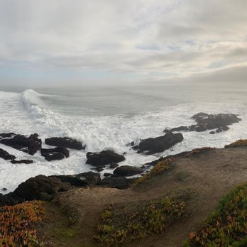 Pigeon Point Light Station SHP - Parks Near Me - Pescadero, California
