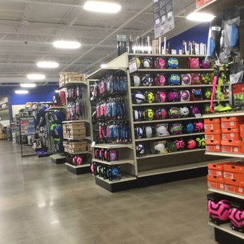 Dunham's Sports - Sporting Goods Near Me - Brookfield, Wisconsin