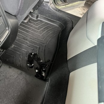 AutoPrada - Mobile West - Trash left in Car - Car Stereo Installation Near Me - portland, Oregon AutoPrada - Mobile West - Trash left in Car - Car Stereo Installation Near Me - portland, Oregon