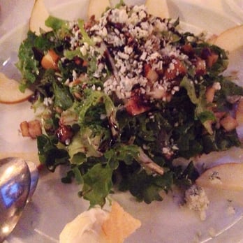 Himmel's - Pear, Gorgonzola, walnut salad = Divine - Italian Near Me - Chicago, Illinois Himmel's - Pear, Gorgonzola, walnut salad = Divine - Italian Near Me - Chicago, Illinois