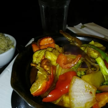Yumi - Fire wok with brown rice - Japanese Near Me - Pelham Manor, New York