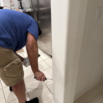 Alex HomeFix - Going the extra mile to help print the wall - Flooring Near Me - Rancho Santa Margarita, California Alex HomeFix - Going the extra mile to help print the wall - Flooring Near Me - Rancho Santa Margarita, California