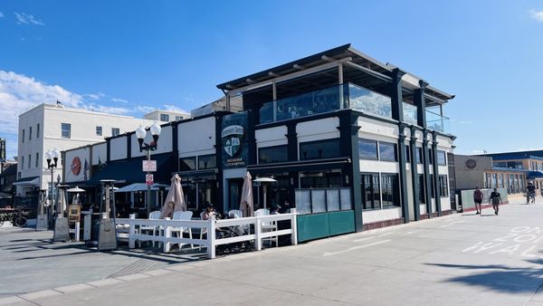 Hennessey's Tavern by null