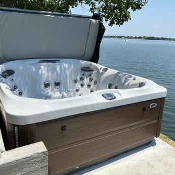 Big Star Backyards Jacuzzi Of Austin - Perfect setting on Lake LBJ! - Hot Tub & Pool Near Me - Austin, Texas Big Star Backyards Jacuzzi Of Austin - Perfect setting on Lake LBJ! - Hot Tub & Pool Near Me - Austin, Texas
