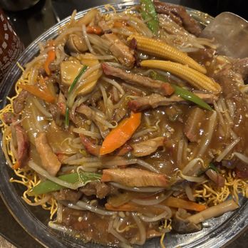 Kings Garden - Beef pan fried noodles - Chinese Near Me - Cranston, Rhode Island