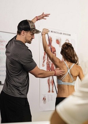 Show Up Fitness Logo