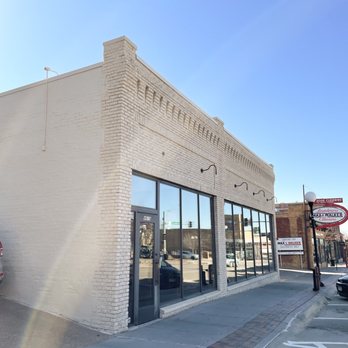 Good Lookin' - Outside/Exterior - Breakfast & Brunch Near Me - Omaha, Nebraska Good Lookin' - Outside/Exterior - Breakfast & Brunch Near Me - Omaha, Nebraska