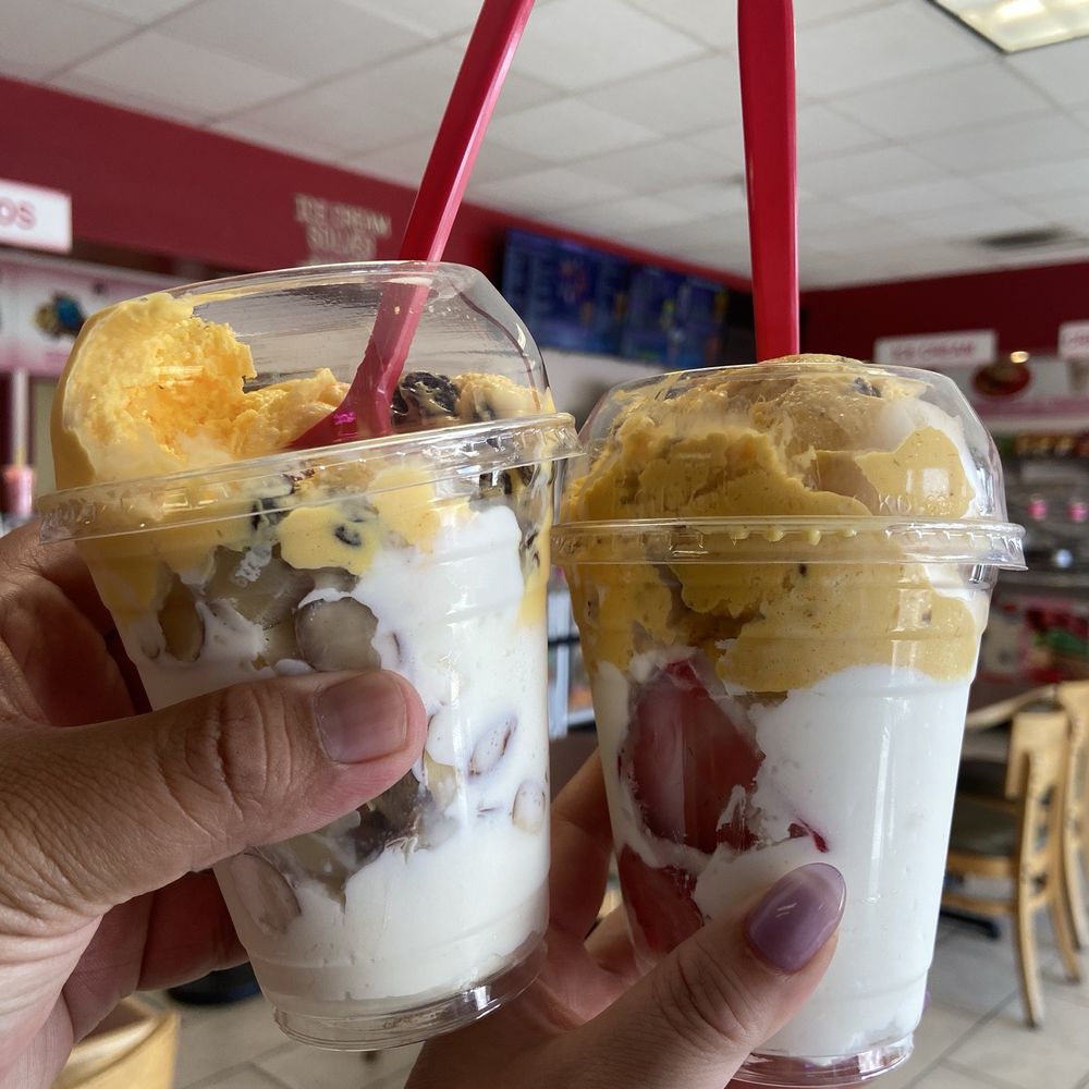 Ice cream (2scoops)  2 flavor