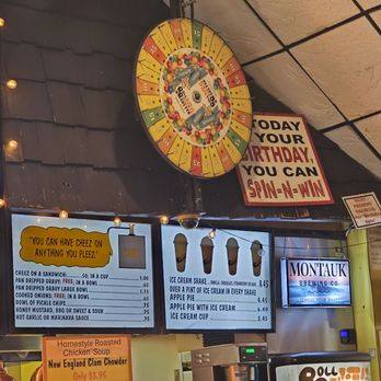 Roll-N-Roaster - American Near Me - Brooklyn, New York