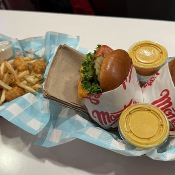 Monty's Good Burger - Burgers Near Me - Los Angeles, California