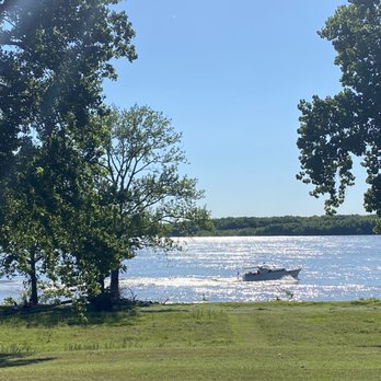 Mud Island Park - Beautiful day to watch the Mississippi River roll on by! - Museums Near Me - Memphis, Tennessee Mud Island Park - Beautiful day to watch the Mississippi River roll on by! - Museums Near Me - Memphis, Tennessee