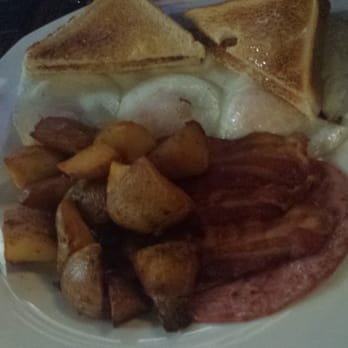 Watts Restaurant - big breakfast - British Near Me - Toronto, Ontario Watts Restaurant - big breakfast - British Near Me - Toronto, Ontario
