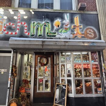 Schmidt's Confectionery - Candy Stores Near Me - Woodhaven, New York