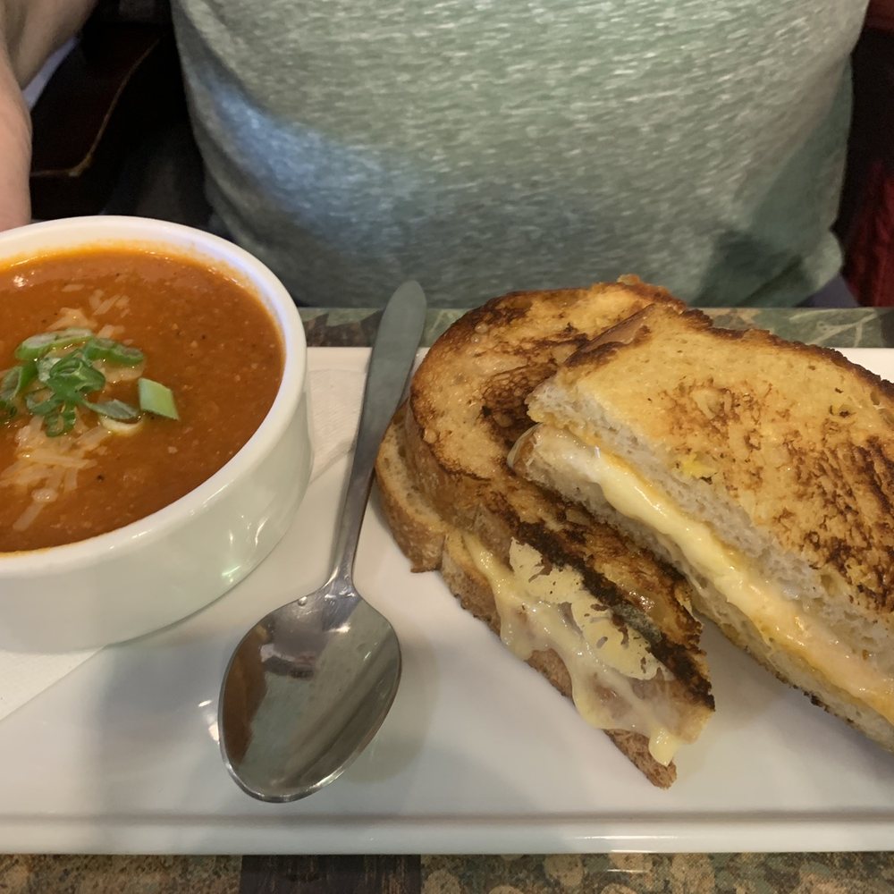 Owl's Nest - Breakfast & Brunch Near Me - Chemainus, British Columbia Owl's Nest - Breakfast & Brunch Near Me - Chemainus, British Columbia
