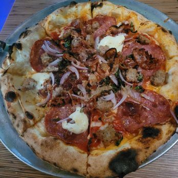 V Pizza + Flask & Cannon - Pizza Near Me - St. Augustine, Florida