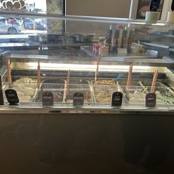 Sweet Berry - Ice Cream & Frozen Yogurt Near Me - Fairfax, Virginia