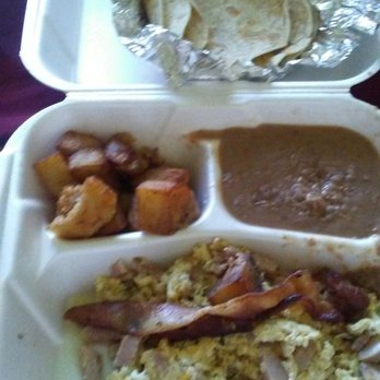 Taquerias Arandinas - Ham and egg plate plate with bacon, beans, and potatoes. Only 3.99 before 11 am. - Mexican Near Me - Round Rock, Texas Taquerias Arandinas - Ham and egg plate plate with bacon, beans, and potatoes. Only 3.99 before 11 am. - Mexican Near Me - Round Rock, Texas