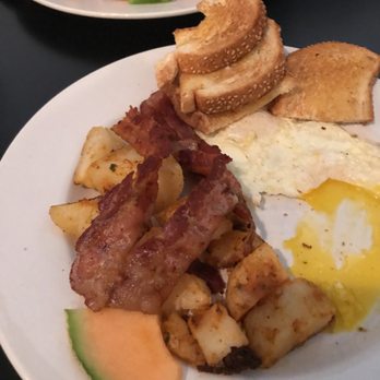 B&M’s Grill - Breakfast & Brunch Near Me - Revere, Massachusetts B&M’s Grill - Breakfast & Brunch Near Me - Revere, Massachusetts