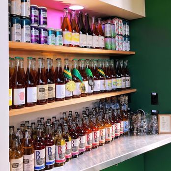 Bauman’s On Oak - Cideries Near Me - Portland, Oregon Bauman’s On Oak - Cideries Near Me - Portland, Oregon