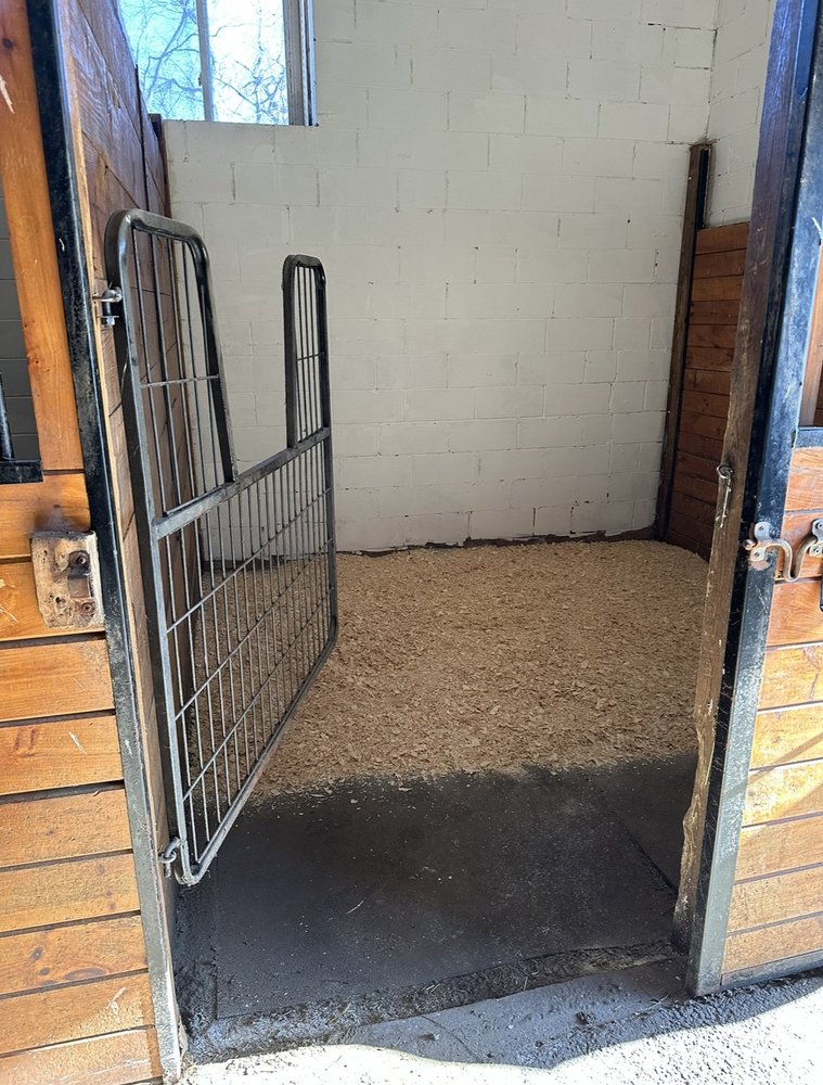 IRON HORSE STABLES Request Information 40 Stephens Rd, West Milford